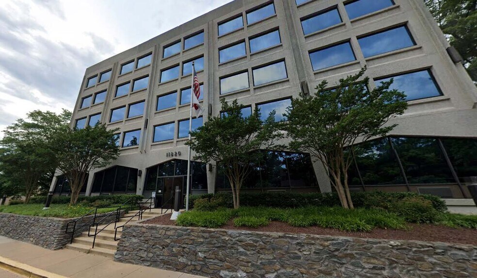 11820 Parklawn Dr, Rockville, MD to rent - Primary Photo - Image 1 of 4