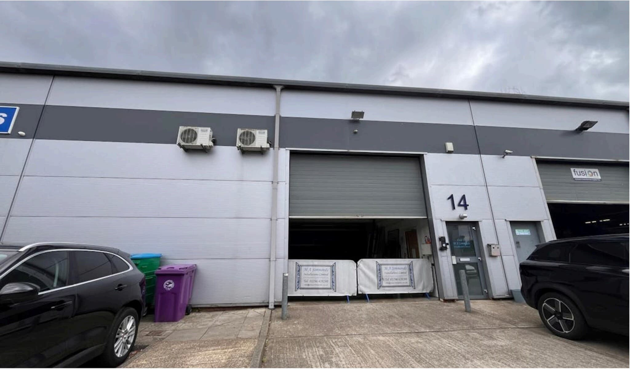 Smeaton Clos, Aylesbury to rent Building Photo- Image 1 of 3