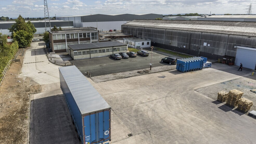 Road One, Winsford to rent - Building Photo - Image 3 of 3