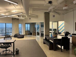 17011 Beach Blvd, Huntington Beach, CA to rent Building Photo- Image 2 of 4