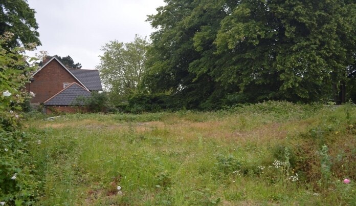 Land To The Rear Of 11-18 Goddard Ave, Swindon for sale Primary Photo- Image 1 of 1