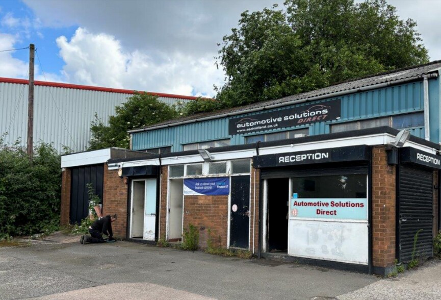 Oldbury Rd, West Bromwich for sale - Building Photo - Image 1 of 1