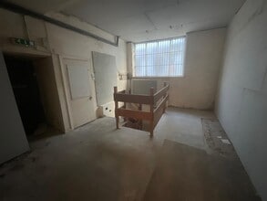 79 Newborough, Scarborough to rent Interior Photo- Image 2 of 3