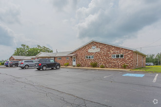 247-257 Grove City Rd, Slippery Rock, PA for sale Primary Photo- Image 1 of 1