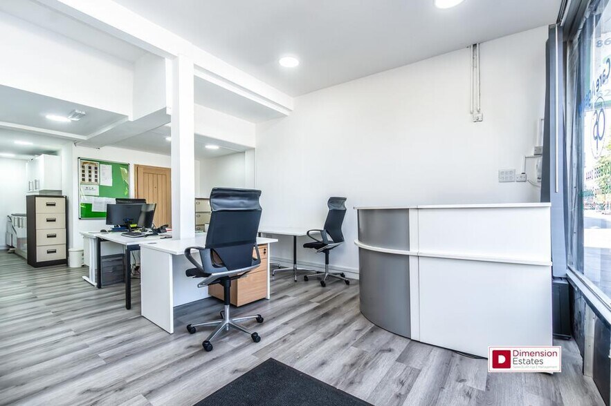 183 Lower Clapton Rd, London to rent - Building Photo - Image 2 of 10