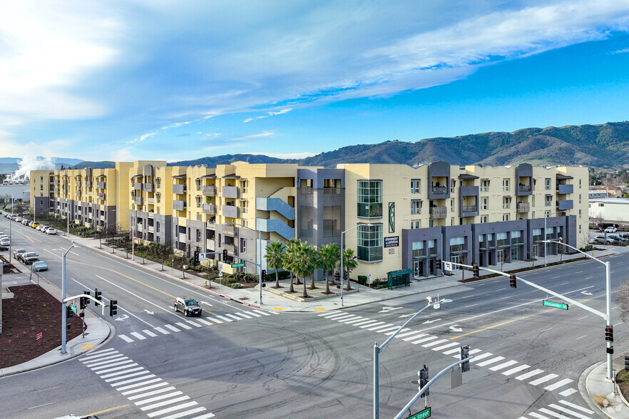 200 E 10th St, Gilroy, CA for rent - Aerial - Image 2 of 16