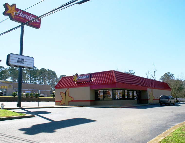 742 S Forest Ave, Luverne, AL for sale - Primary Photo - Image 1 of 1