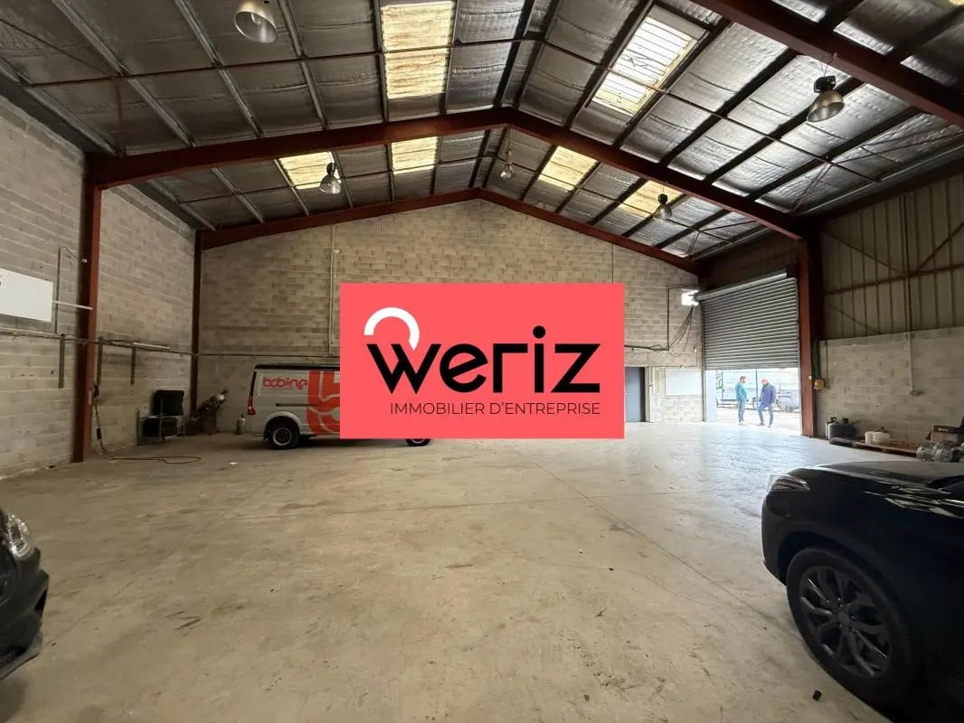 Light Industrial in Aubagne to rent Building Photo- Image 1 of 9