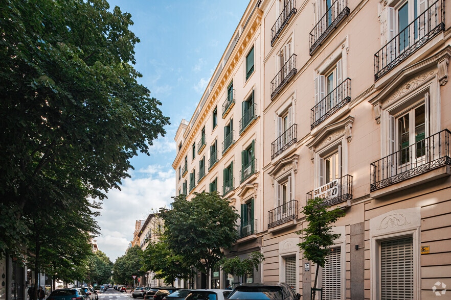 Office in Madrid, Madrid to rent - Building Photo - Image 3 of 4
