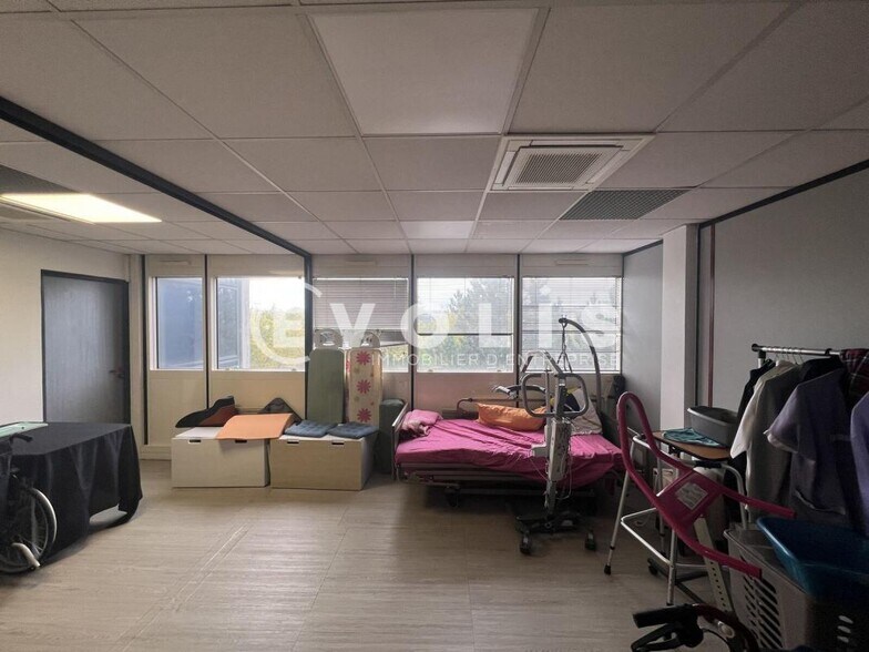 Office in Créteil to rent - Interior Photo - Image 3 of 7