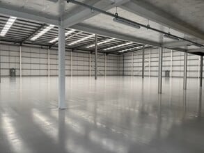Westway, Chelmsford to rent Interior Photo- Image 2 of 3