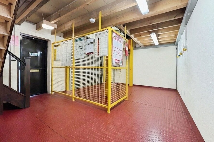 2 Lower Foel Rd, Rhyl for sale - Interior Photo - Image 3 of 6