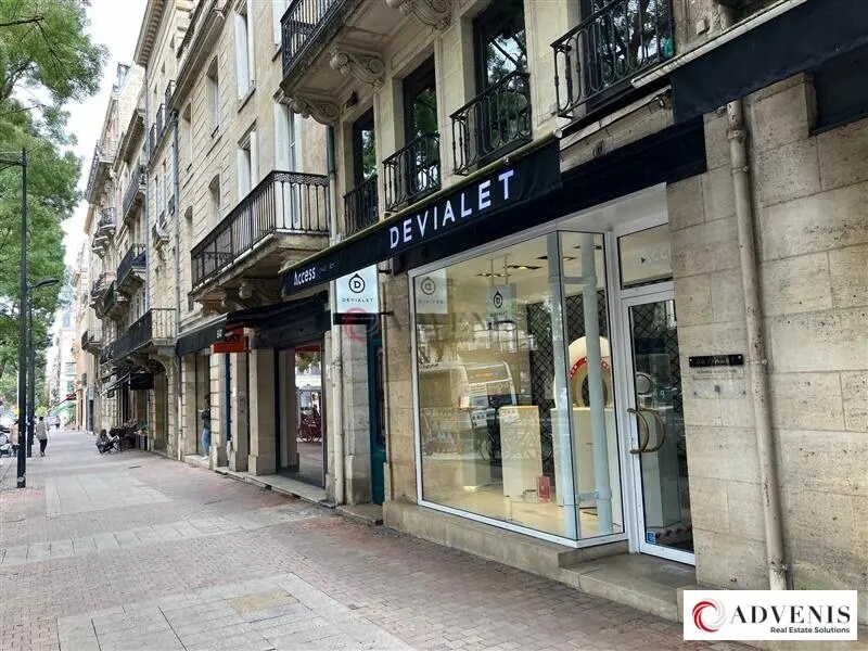 Retail in Bordeaux to rent Building Photo- Image 1 of 9