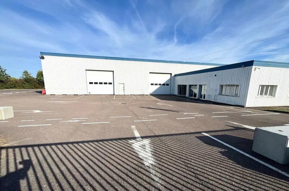 17 Rue En Rosey, Saint-Apollinaire to rent Building Photo- Image 1 of 2