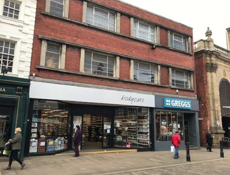 18-22 Market Pl, Pontefract for sale Building Photo- Image 1 of 1