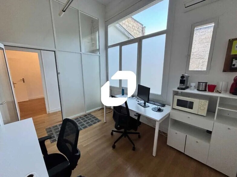 Office in Bordeaux to rent - Building Photo - Image 2 of 10