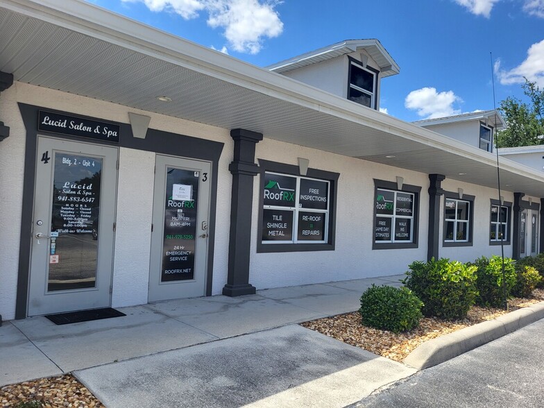 1533 Rio De Janeiro Ave, Punta Gorda, FL for sale - Building Photo - Image 1 of 1