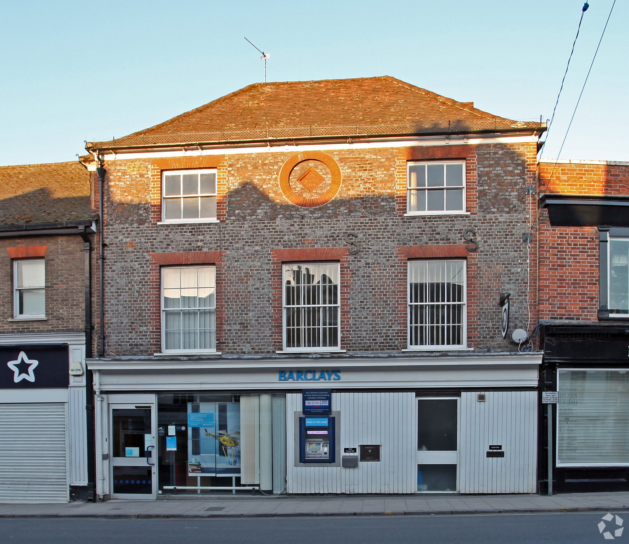 10 High St, Marlow for sale Primary Photo- Image 1 of 1