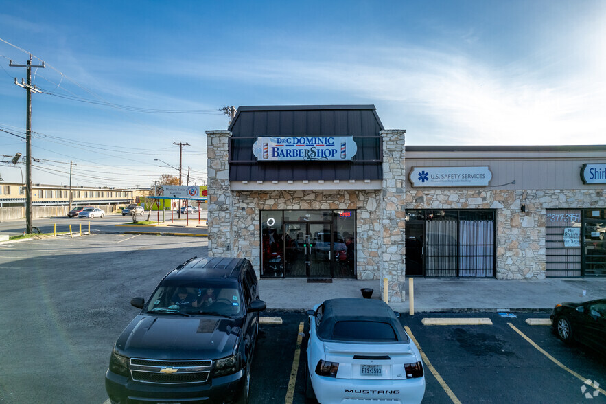 5525 Blanco Rd, San Antonio, TX for rent - Building Photo - Image 3 of 26