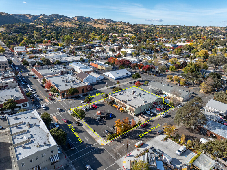 1306 Pine St, Paso Robles, CA for sale - Primary Photo - Image 1 of 20