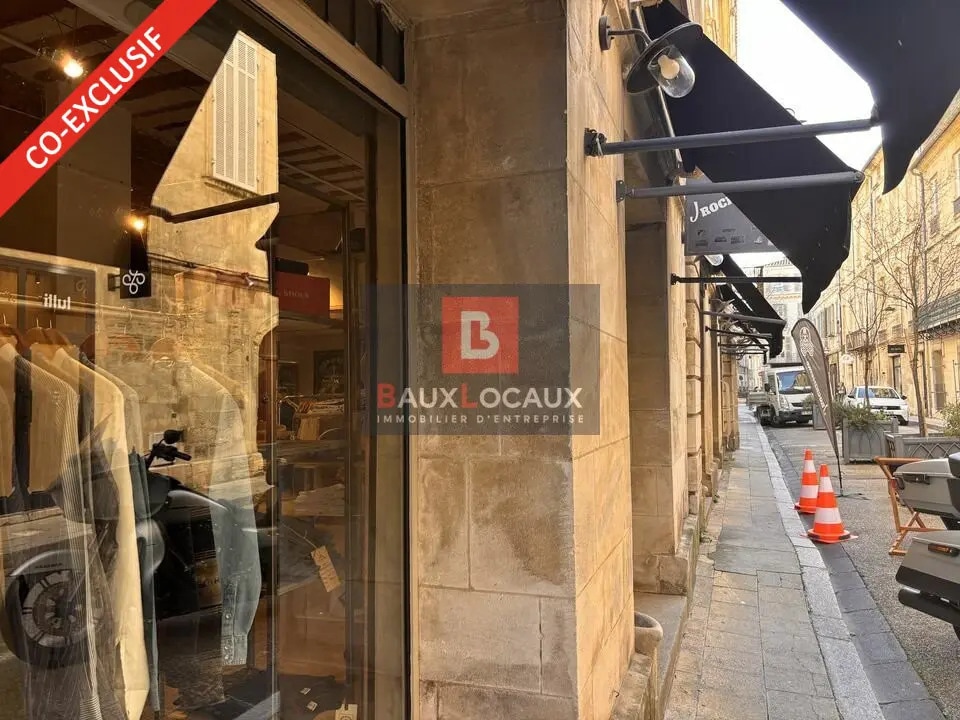 Location Commerce 120 m² - Photo 1