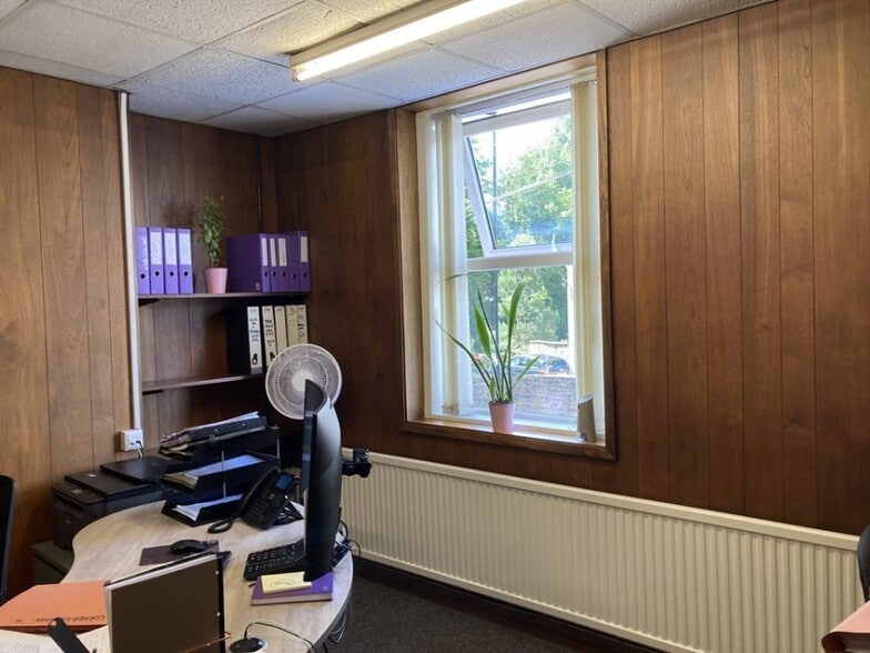 58 High St, Sheffield for sale - Interior Photo - Image 3 of 7