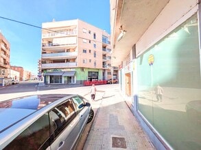 Retail in Amposta, Tarragona to rent Interior Photo- Image 2 of 7