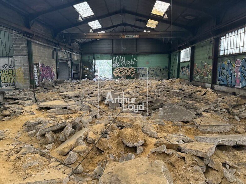 Industrial in Dammarie-les-Lys for sale - Interior Photo - Image 3 of 3