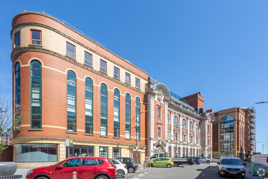 High St, Newport for sale - Primary Photo - Image 1 of 1