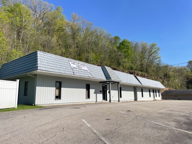 2288 Roxalana Road Rd, Dunbar, WV for sale - Building Photo - Image 1 of 1