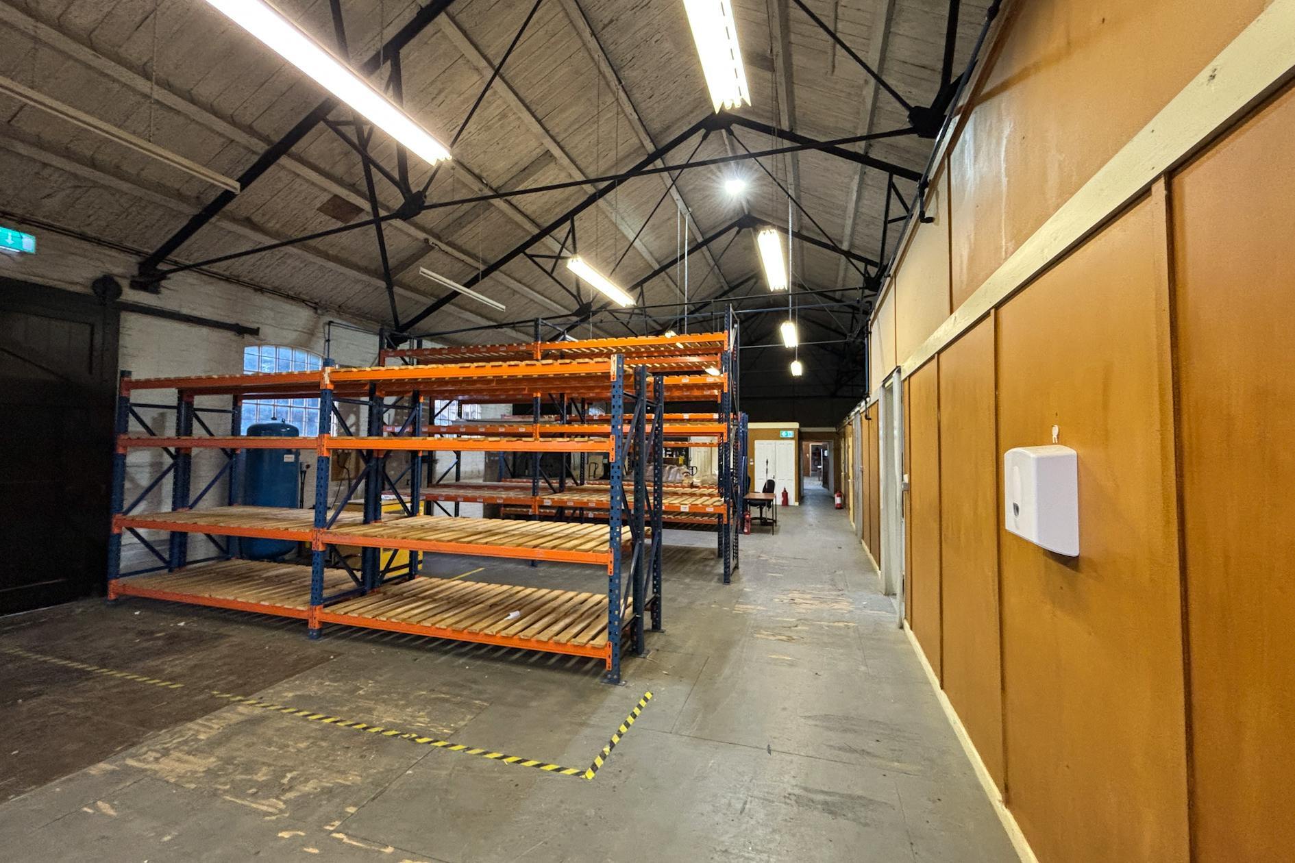 Station Rd, Mildenhall to rent Interior Photo- Image 1 of 2