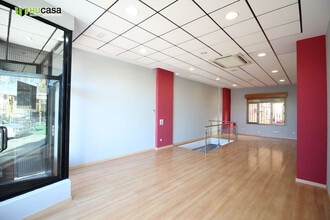 Retail in Toledo, Toledo to rent Interior Photo- Image 2 of 8