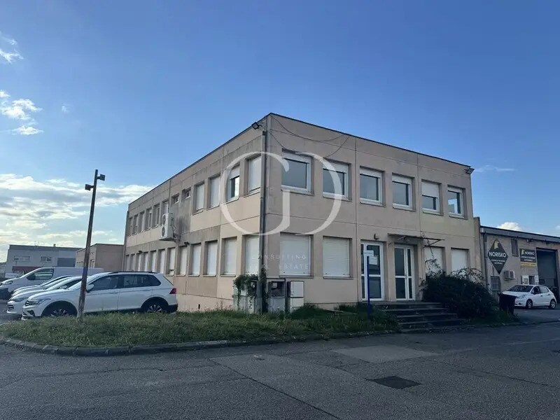 6 Avenue Docteur Schweitzer, Meyzieu for sale Building Photo- Image 1 of 16