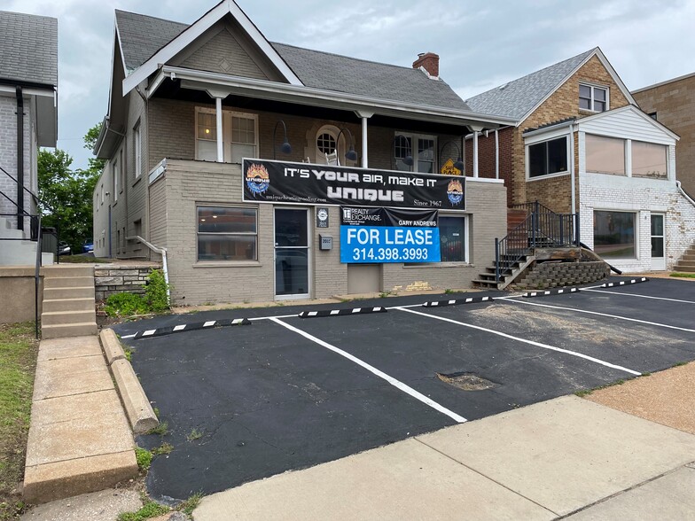 2015 S Big Bend Blvd, Saint Louis, MO to rent - Building Photo - Image 2 of 5