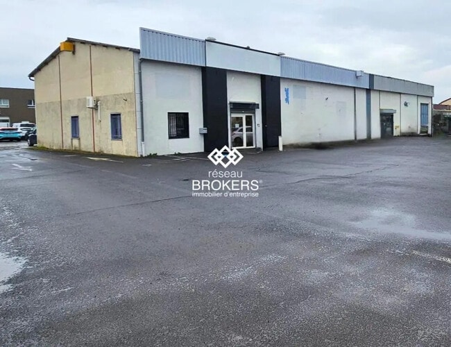 Location Commerce 335 m²