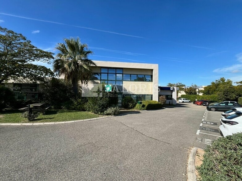 Office in Les Pennes-Mirabeau for sale - Building Photo - Image 2 of 14