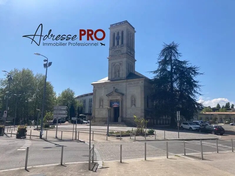 Retail in Talence for sale Building Photo- Image 1 of 3