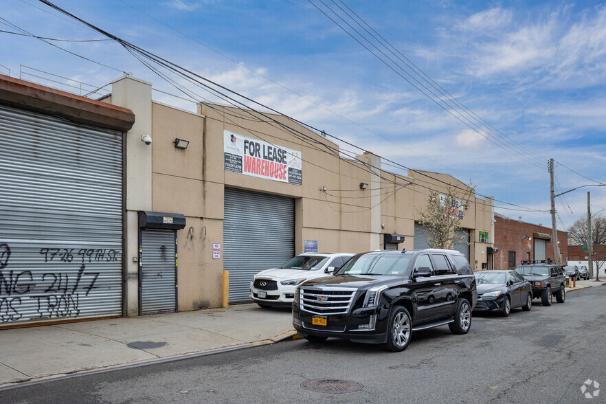 9720 99th St, Ozone Park, NY for rent - Building Photo - Image 1 of 9