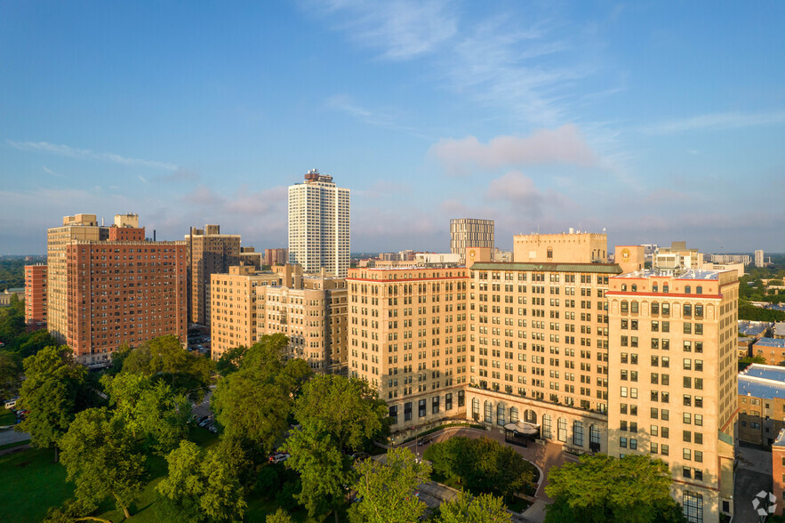 5500 S Shore Dr, Chicago, IL for rent - Aerial - Image 2 of 5