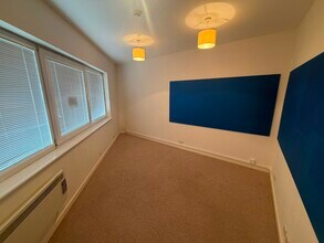 32 Avebury Ave, Tonbridge to rent Interior Photo- Image 1 of 4