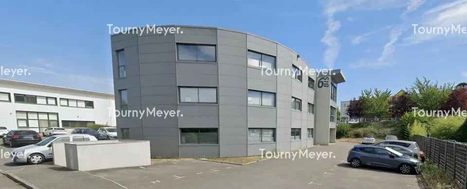 Location Bureaux 120 m² - Photo 1