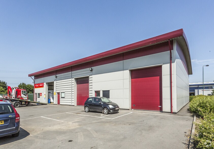 Knights Way, Shrewsbury for sale - Primary Photo - Image 1 of 1