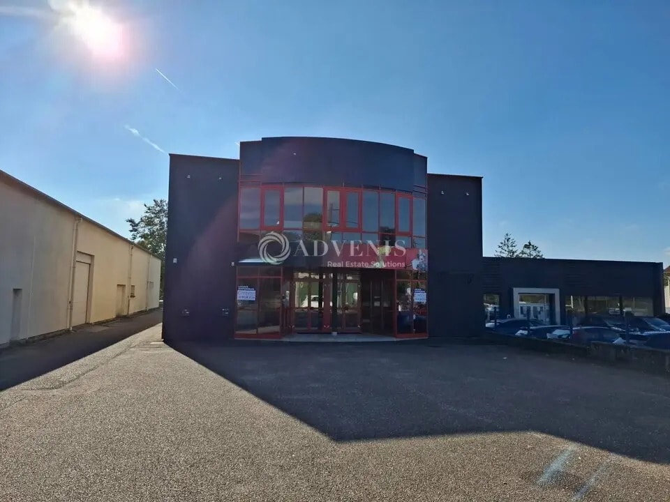 Vente Commerce 590 m² - Photo 1
