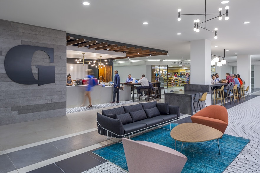 8 Greenway Plz, Houston, TX to rent - Interior Photo - Image 3 of 21