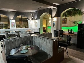 Retail in Castelldefels, Barcelona to rent Interior Photo- Image 1 of 18