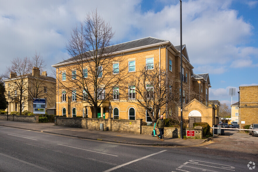 100 New London Rd, Chelmsford for rent - Building Photo - Image 1 of 11