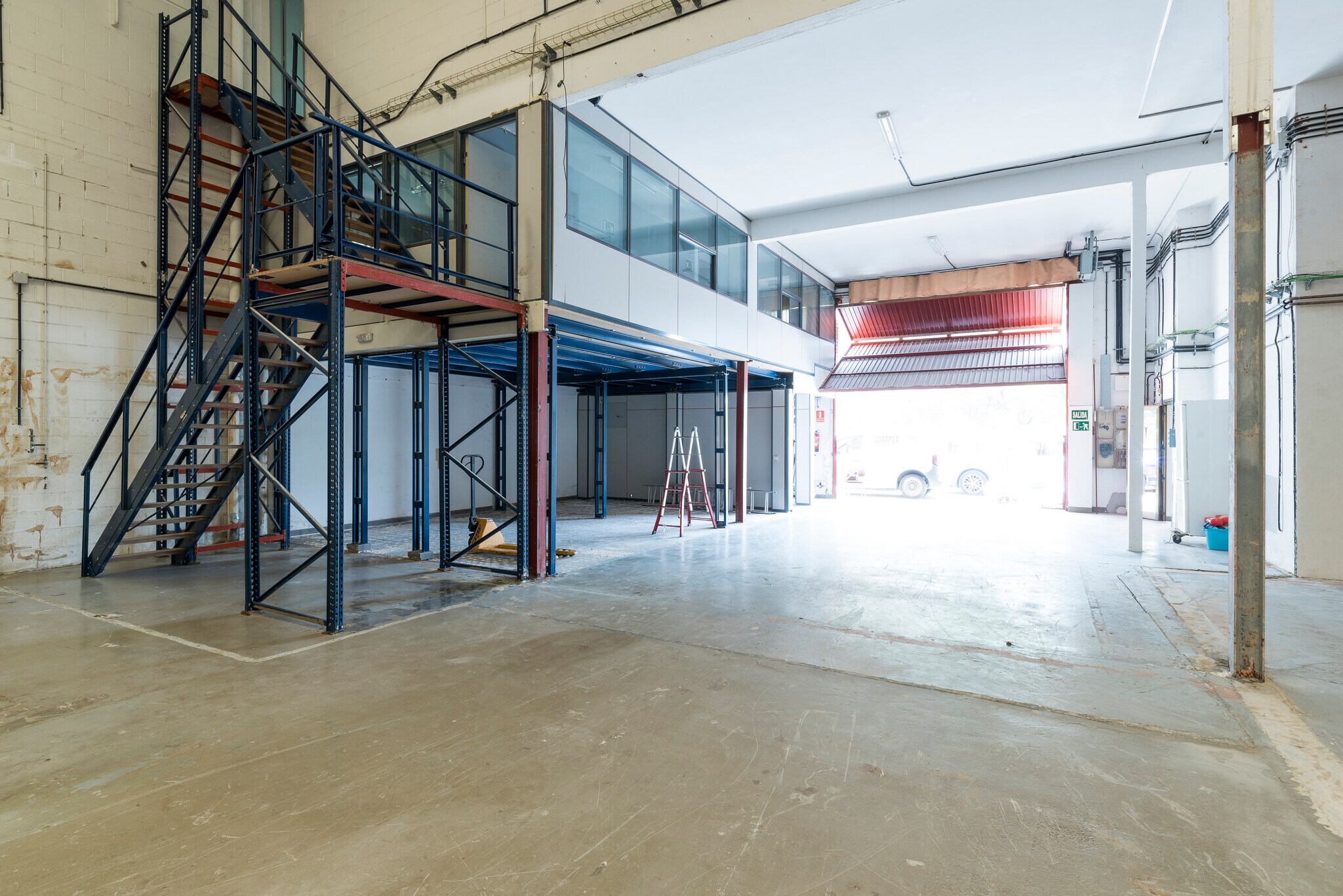 Industrial in Cornellà de Llobregat, Barcelona to rent Interior Photo- Image 1 of 3