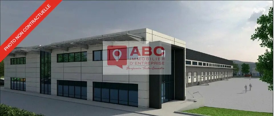 Location Local d'activités 3 800 m² - Photo 1