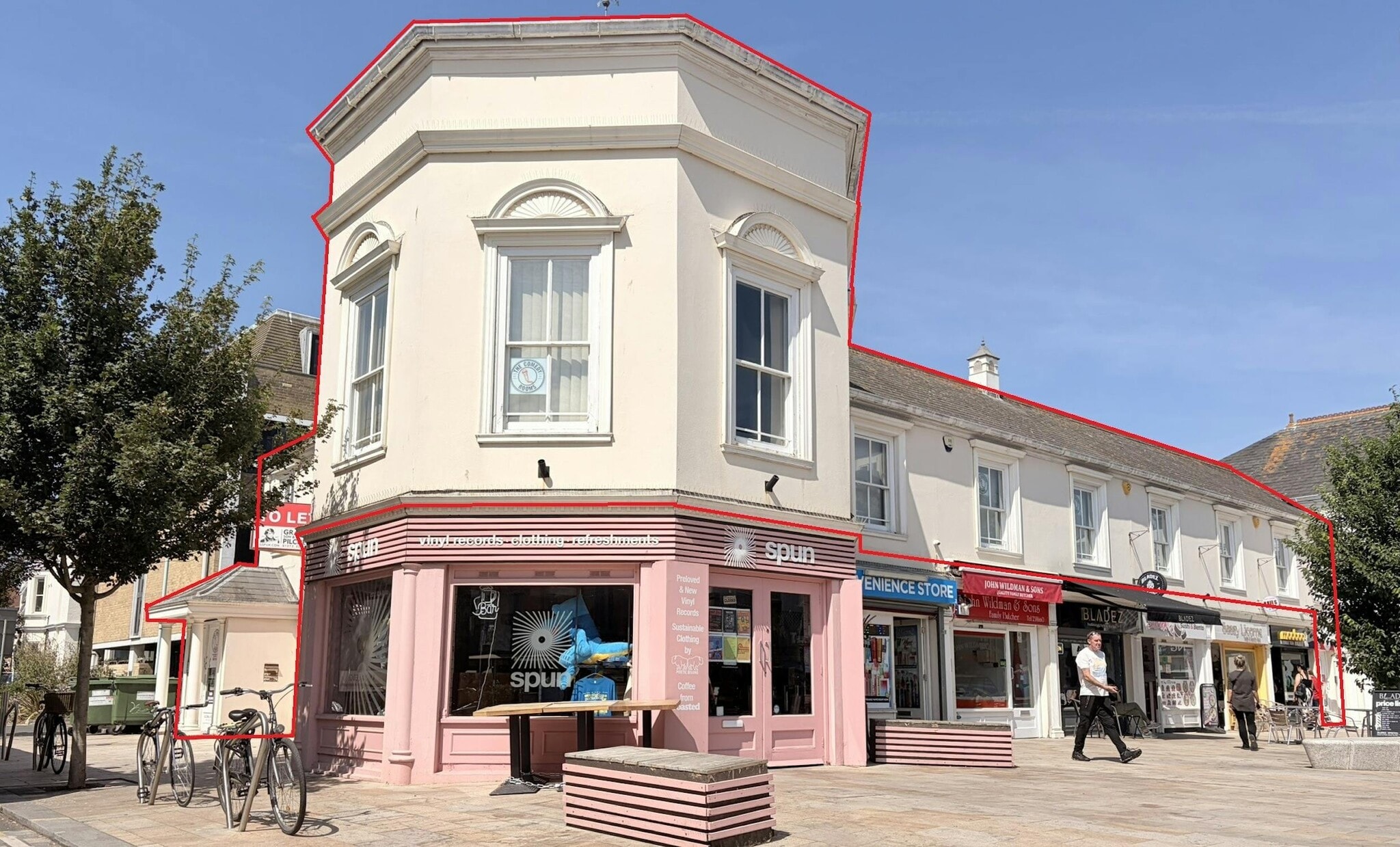 Portland Rd, Worthing to rent Building Photo- Image 1 of 2