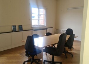 8-8B Lichfield Rd, Stafford to rent Interior Photo- Image 2 of 3